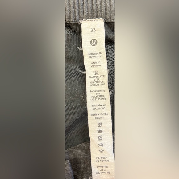 Lululemon Cargo Pants | Size 33 - Picture 3 of 4